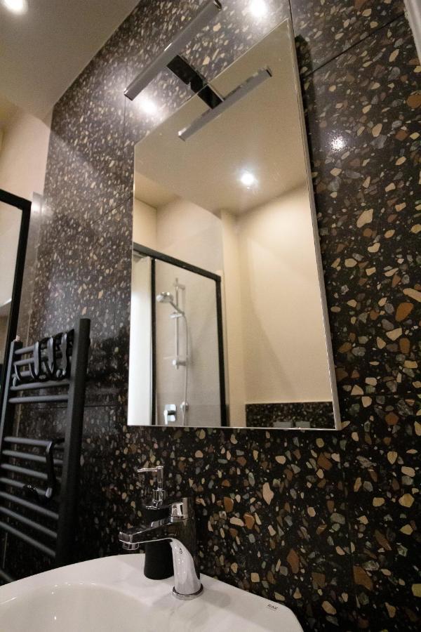 Casa Daura - Your Comfortable Apartment In Bologna - Parking ภายนอก รูปภาพ