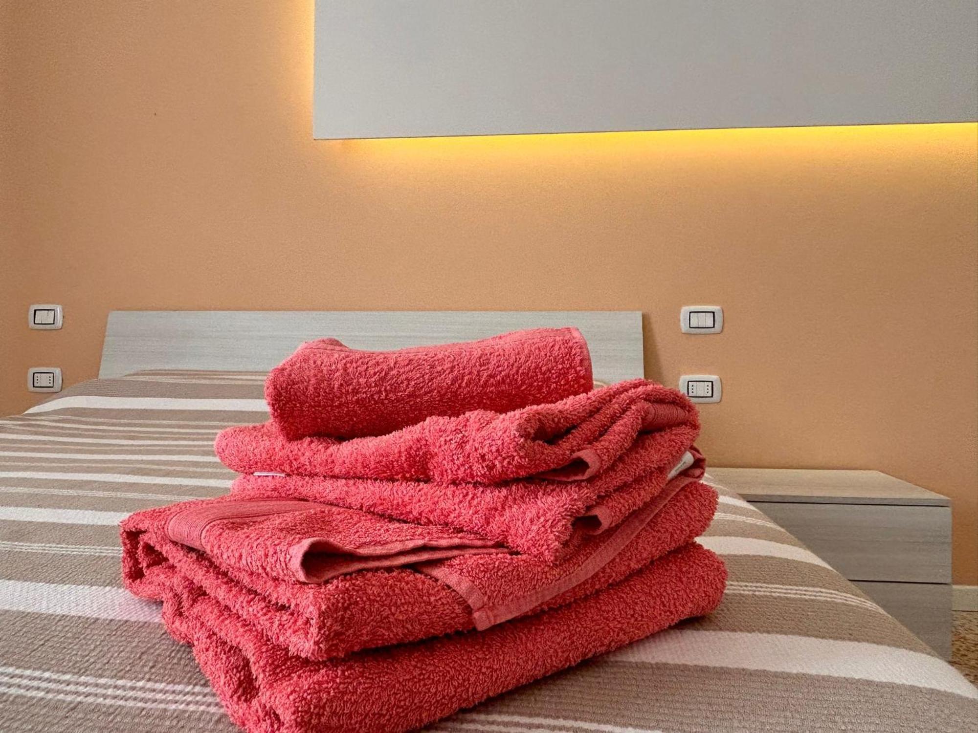 Casa Daura - Your Comfortable Apartment In Bologna - Parking ภายนอก รูปภาพ