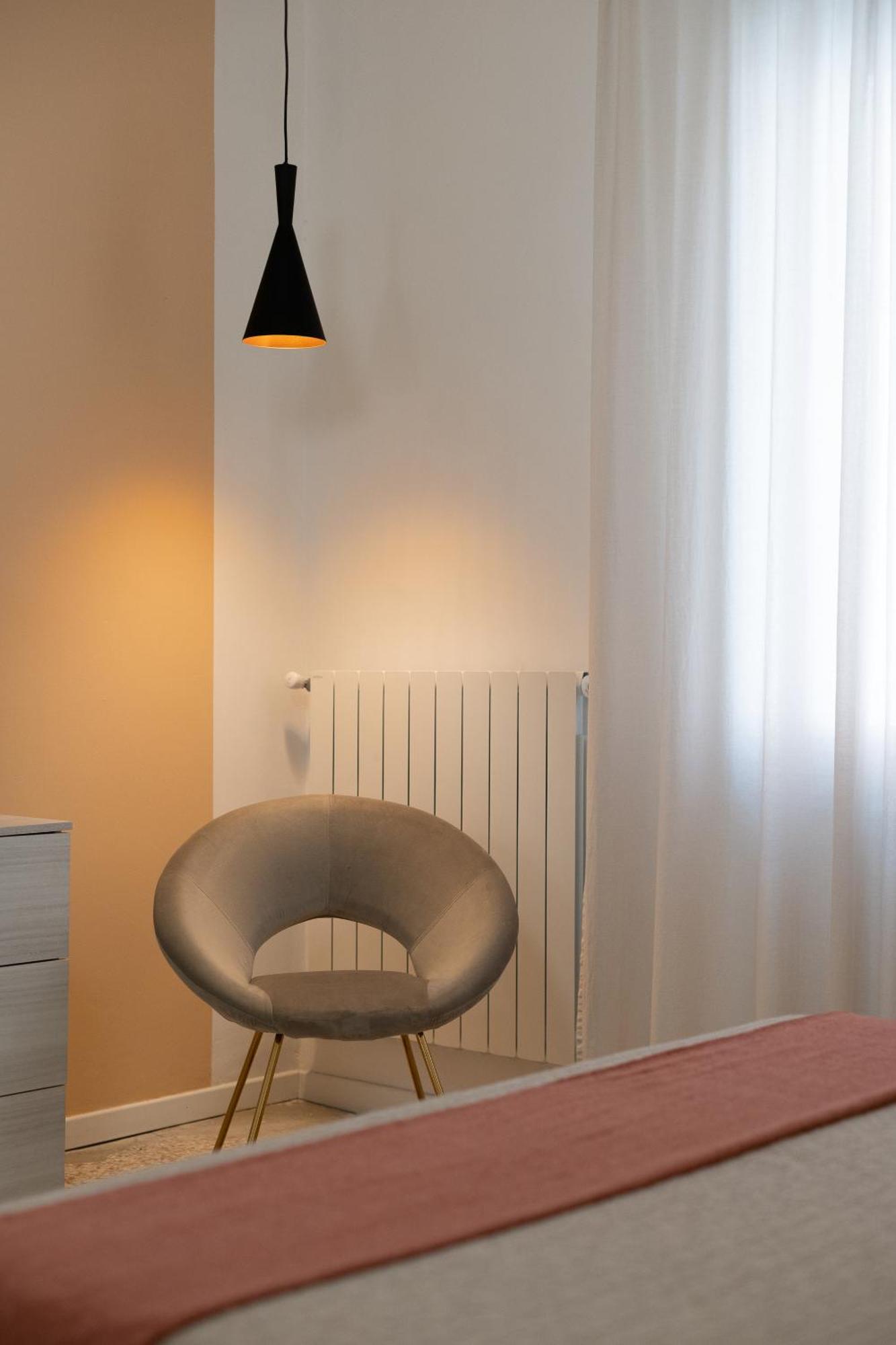 Casa Daura - Your Comfortable Apartment In Bologna - Parking ภายนอก รูปภาพ