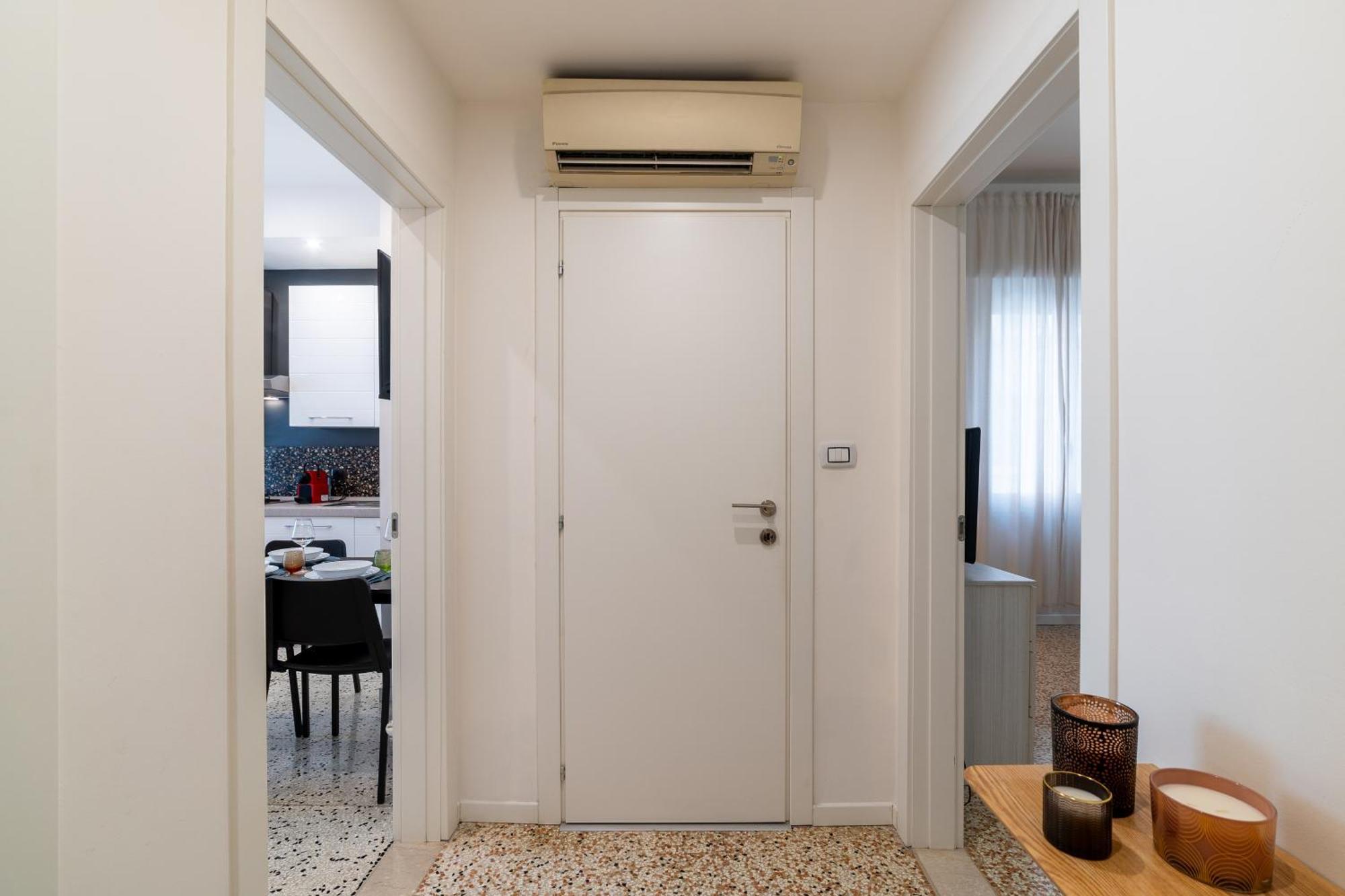 Casa Daura - Your Comfortable Apartment In Bologna - Parking ภายนอก รูปภาพ