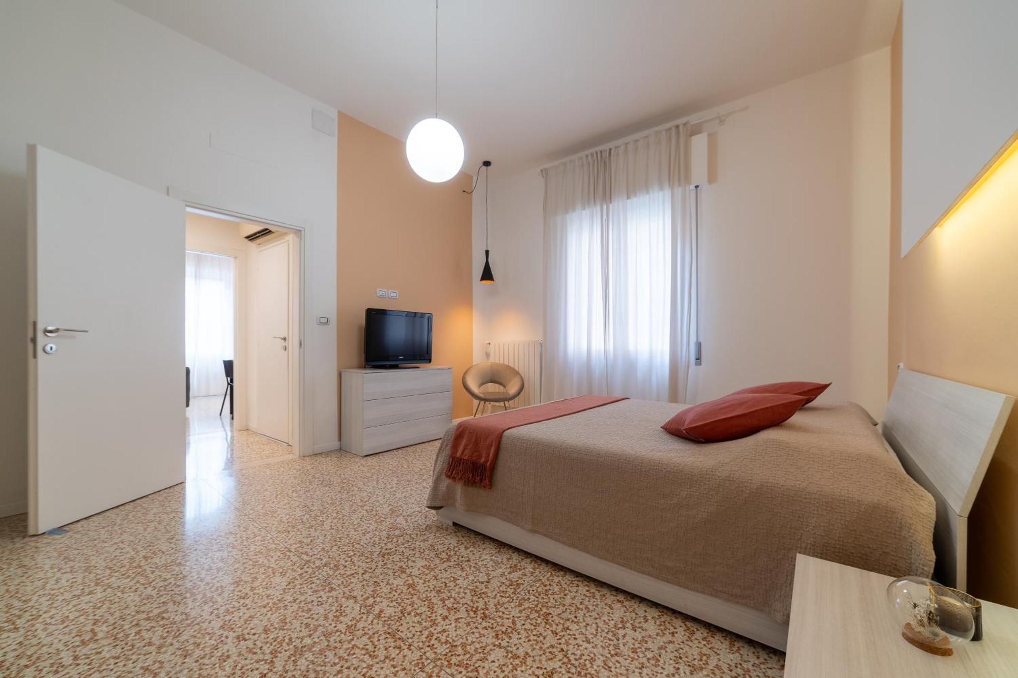 Casa Daura - Your Comfortable Apartment In Bologna - Parking ภายนอก รูปภาพ
